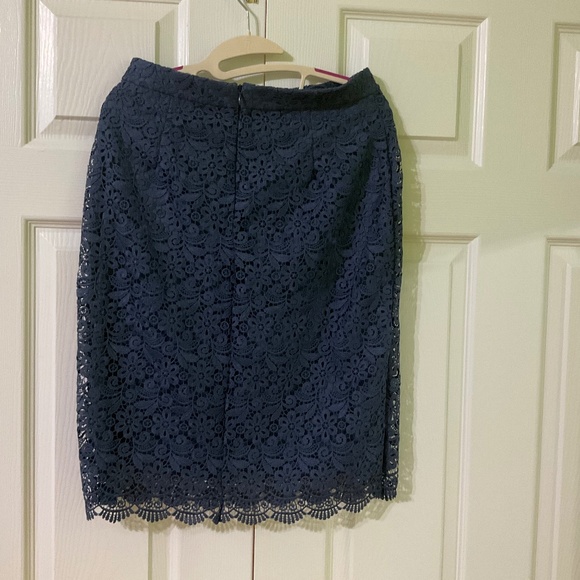 Uniqlo women lace skirt, blue, size m, new white tag, beautiful - Picture 2 of 4